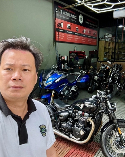 [T7/2025] Triumph Bobber 1200cc có pô Arrow và đồ chơi