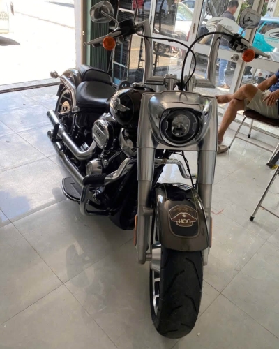 [T8/2026] Harley Softail Fat Boy 2020 River Rock Grey đi chỉ 6k miles full đồ chơi