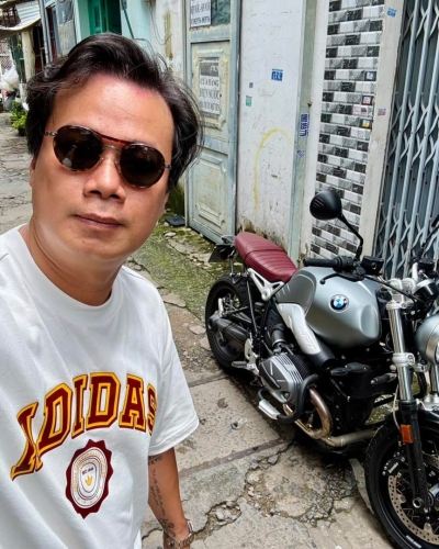 [T9/2025] BMW R9T Scrambler 2023 siêu lướt 400km & Harley Iron 883 Snake Venom 2021 bản Limited