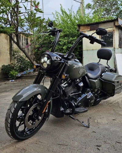 [T4/2026] Harley Road King 2023 Deadwood Green siêu hiếm