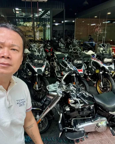 [T9/2026] Harley Softail Fat Boy 2020 Vivid Black odo 6k miles