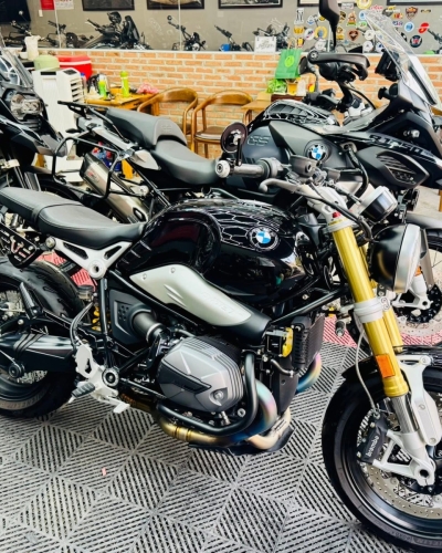 [T1/2026] Bộ ba đen trũi siêu keng nhà BMW