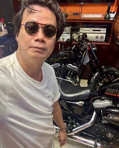 [T11/2025] Harley Iron 1200 2019 độ full bánh béo & Harley 48 2016 xe Mỹ odo 8k miles nhiều đồ chơi