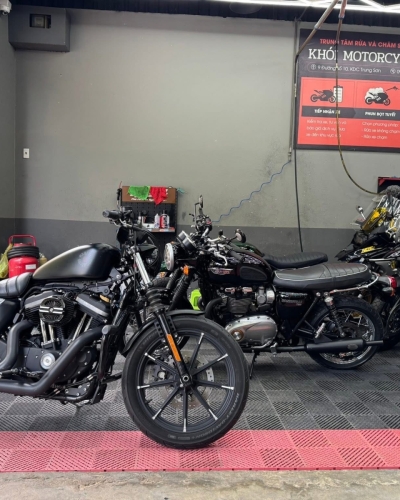 [T11/2025] Harley Iron 883 2021 Siêu lướt 1k miles & 2 xe Triumph Trident vừa về tại Khói Motor