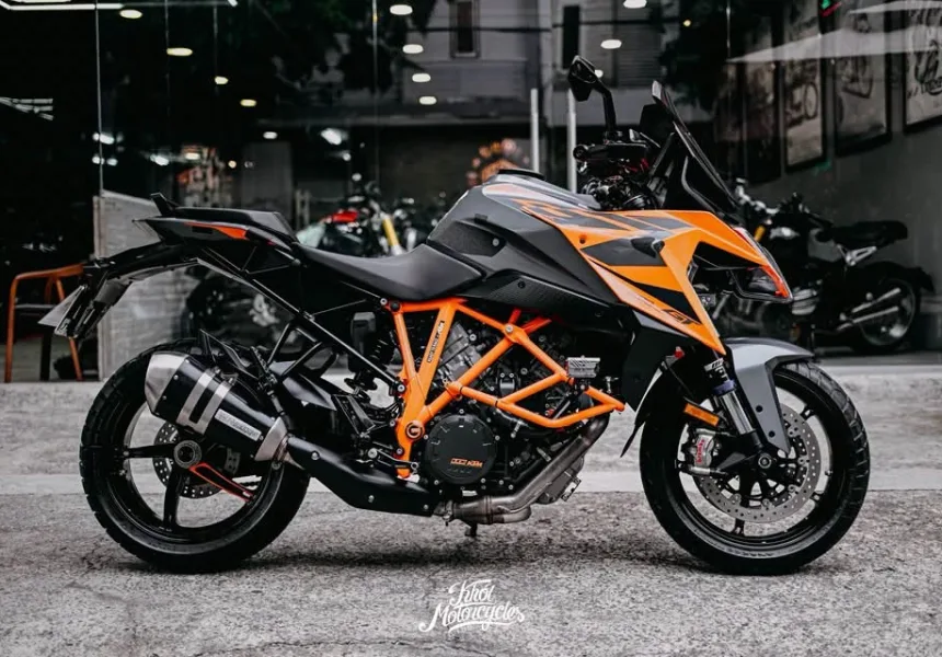 KTM Superduke 1290GT 2022 Odo 16k km