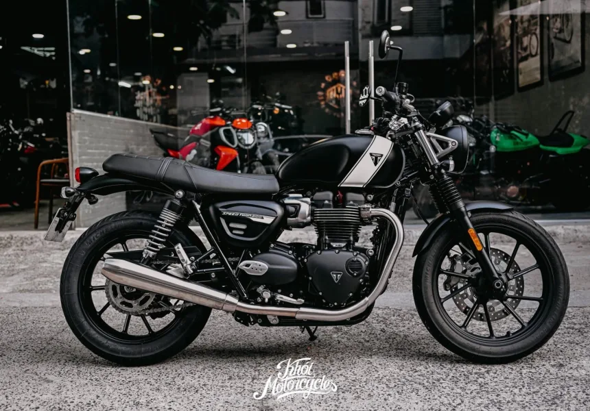 Triumph Speed Twin 900cc 2025 odo 7k km