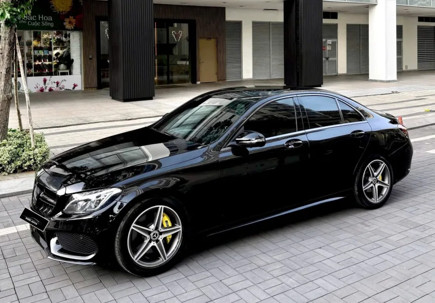 Mercedes C300 AMG model 2017