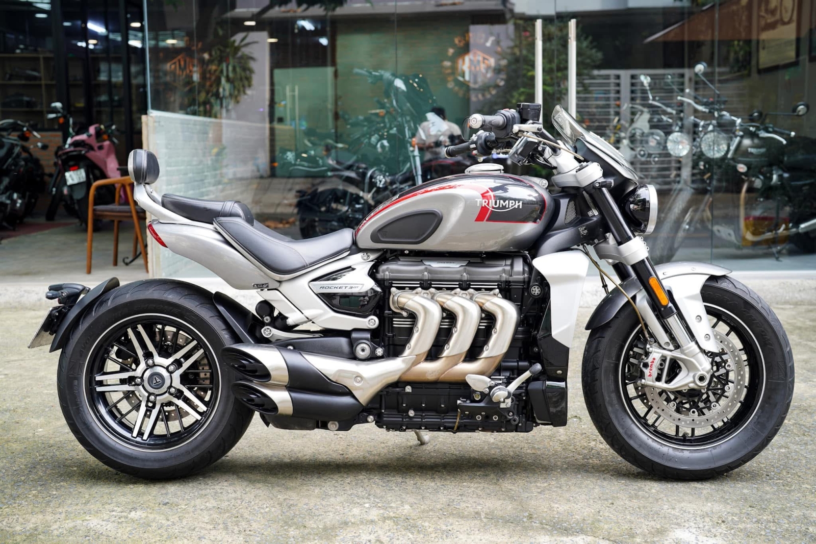 Triumph Rocket 3 GT 2500cc