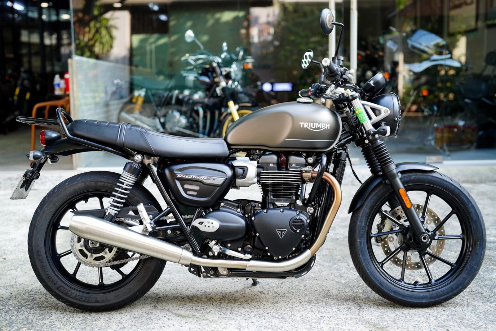 Triumph Speed Twin 900cc 2023 Matt Ironstone