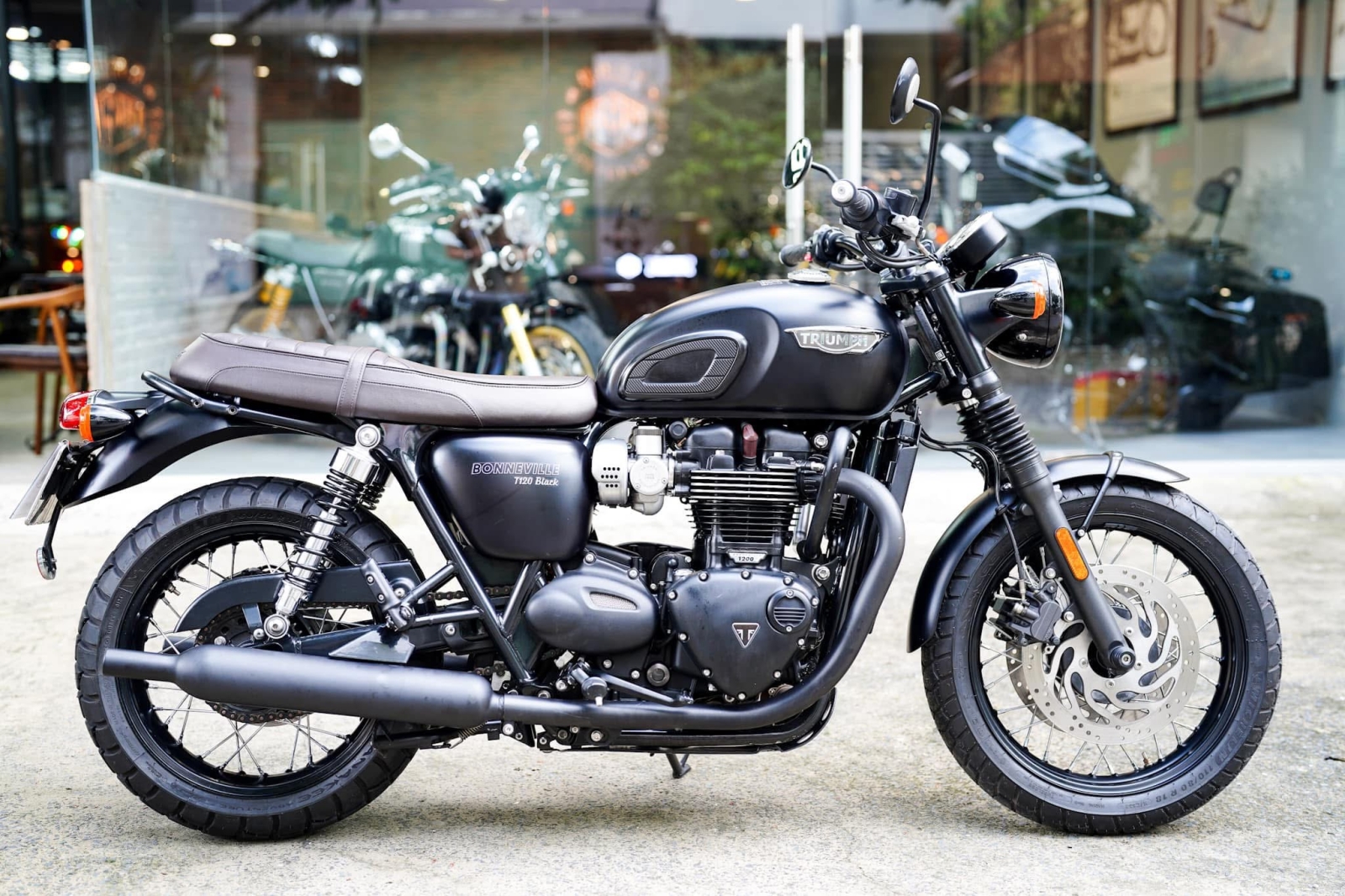 Triumph Bonneville T120 Black 2019