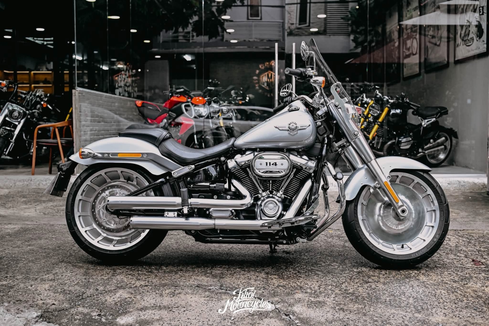 Harley Davidson Softail Fat Boy 2020 Barracuda Silver odo siêu lướt 900 miles