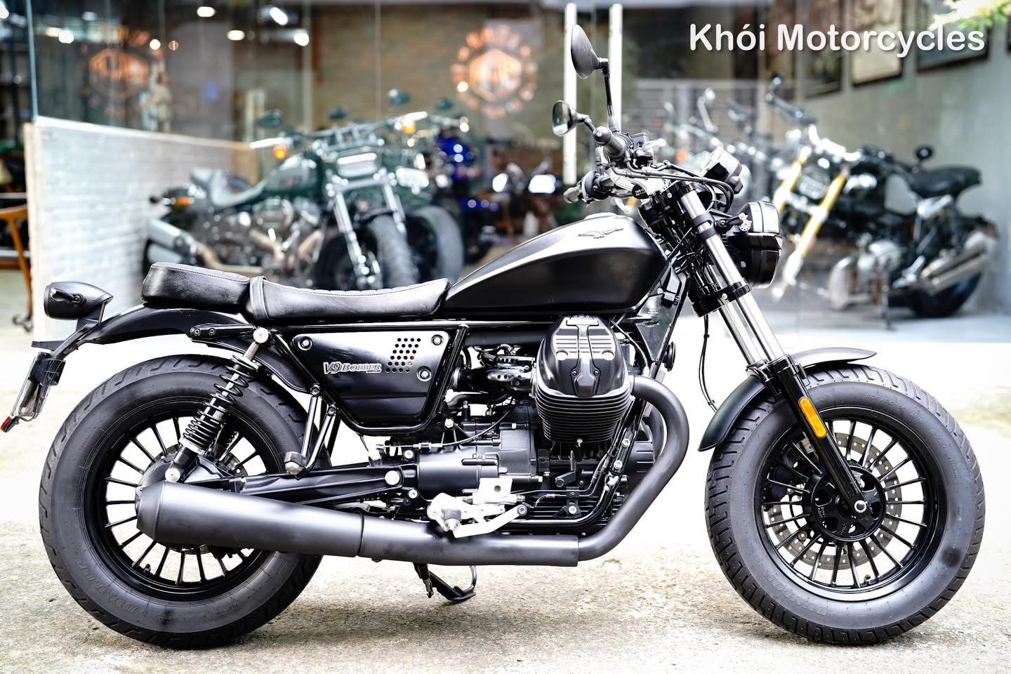 Moto Guzzi V9 Bobber Black 2022 Odo lướt 4k km