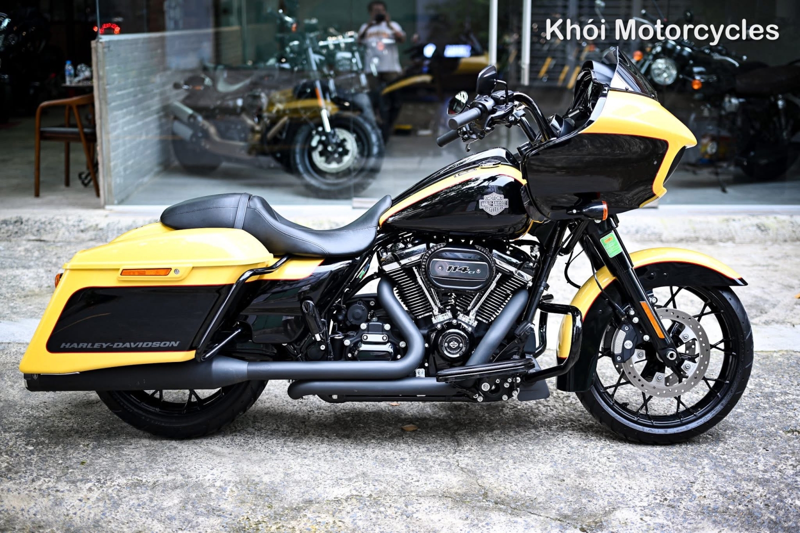 Harley Davidson Road Glide 2023 odo lướt 4k miles