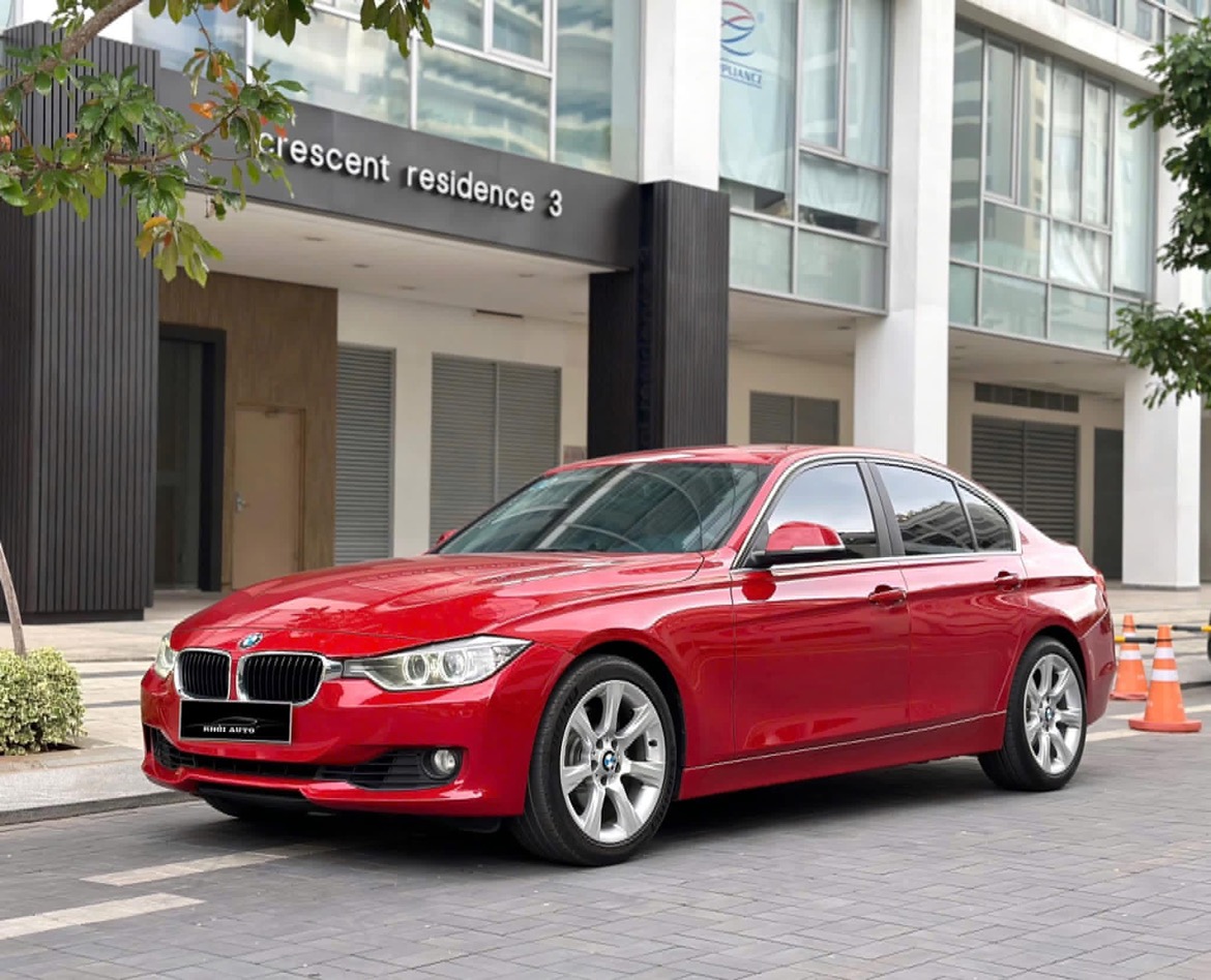 BMW 328i model 2015