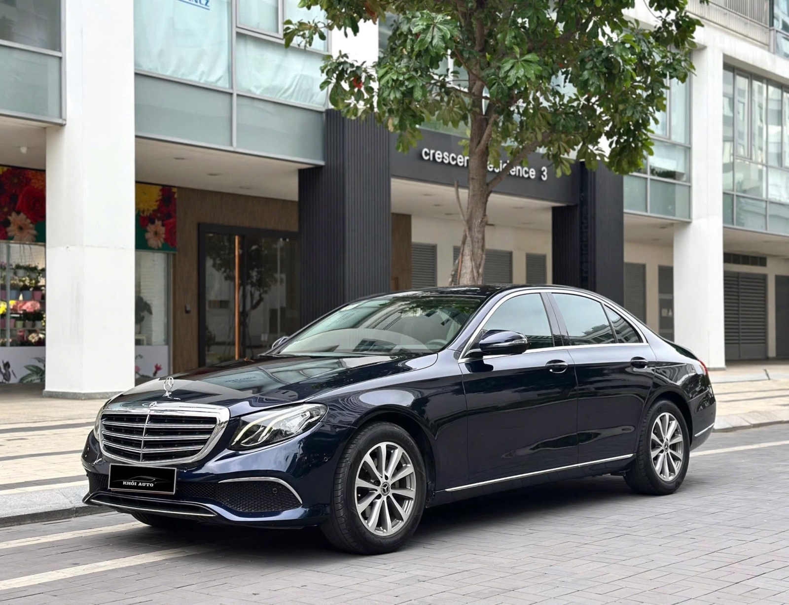 Mercedes E200 model 2019 Xanh Cavansite