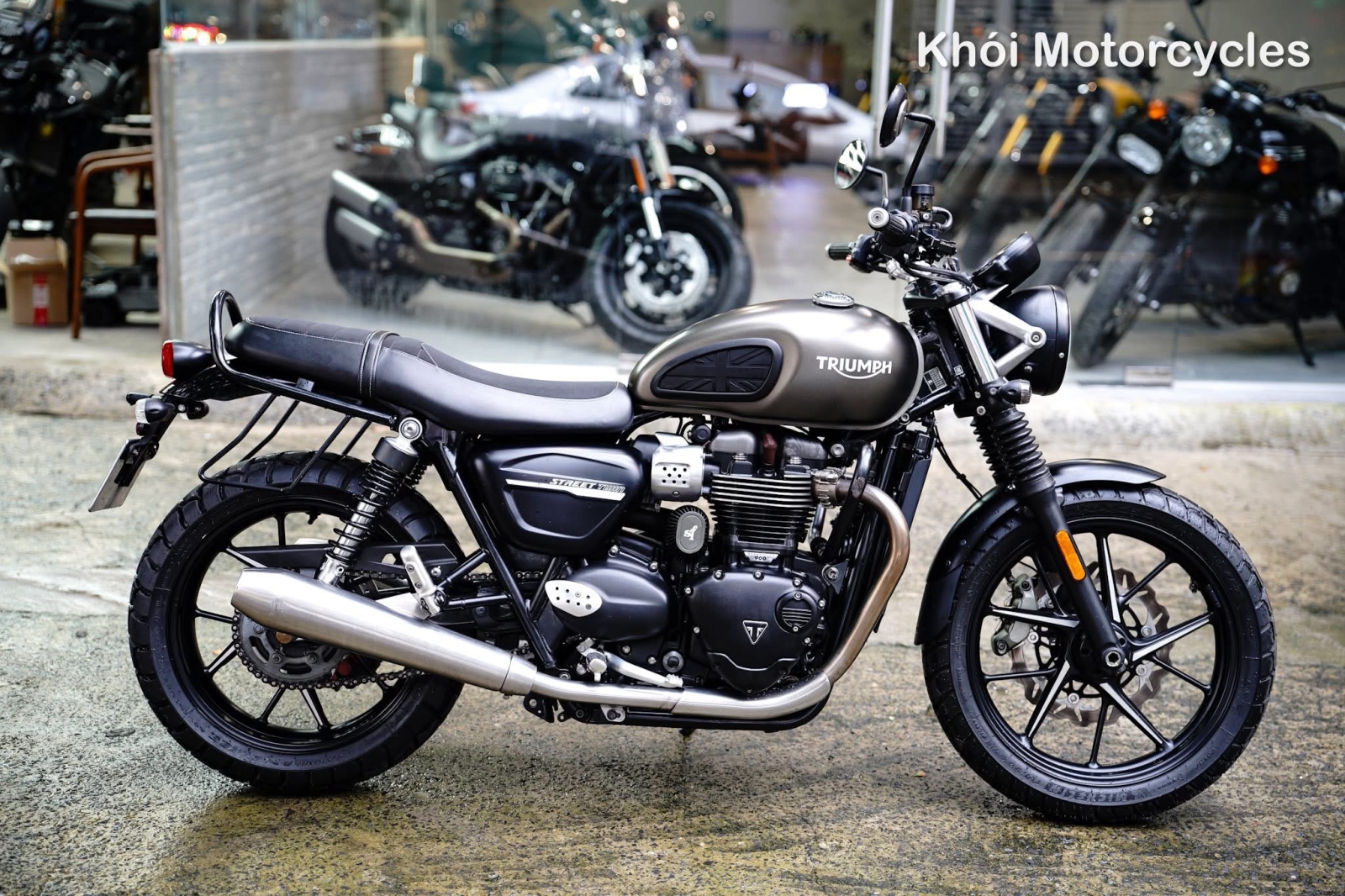 Triumph Street Twin 900 2020 kèm vài đồ chơi cơ bản