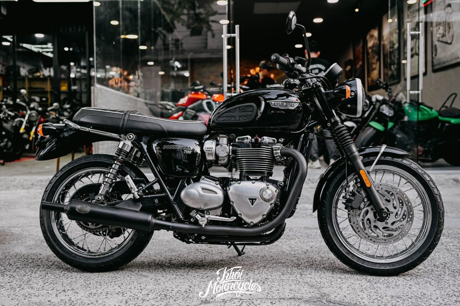Triumph Bonneville T120 2017 odo 16k km